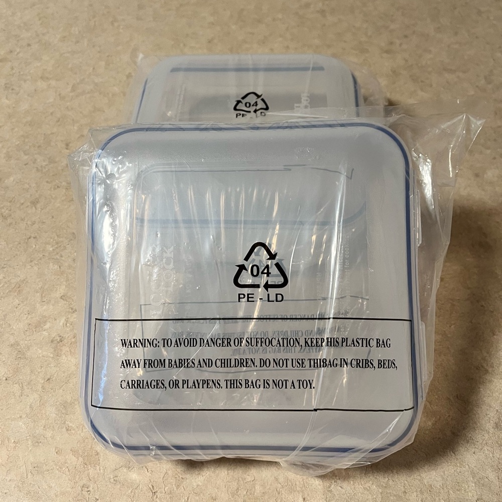 Lock and Lock Storage Containers (2)